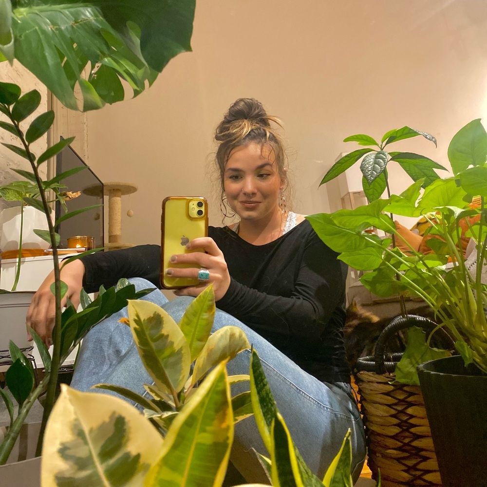 Meet your Posher, Gabriela